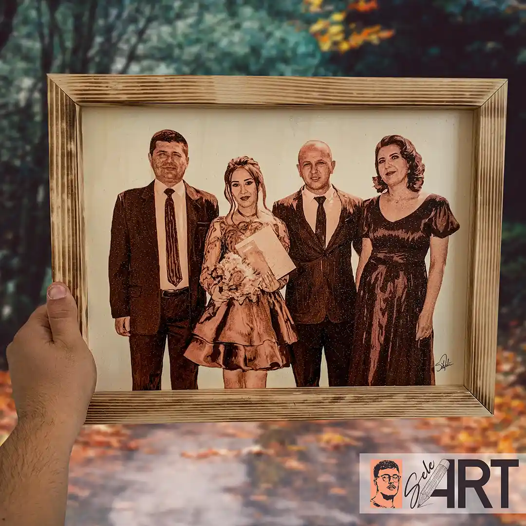 Portret la comanda personalizat dupa porpria fotografie. 